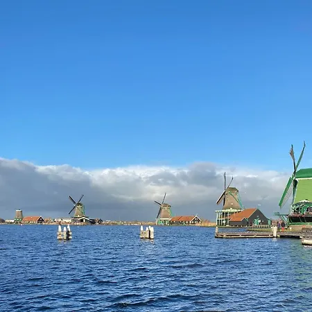 Holiday home Heerlijke Stadswoning Aan Water *